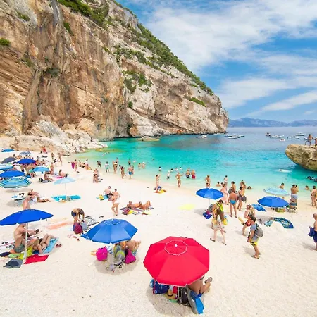 Le Corti Sarde Countryside 아파트 *