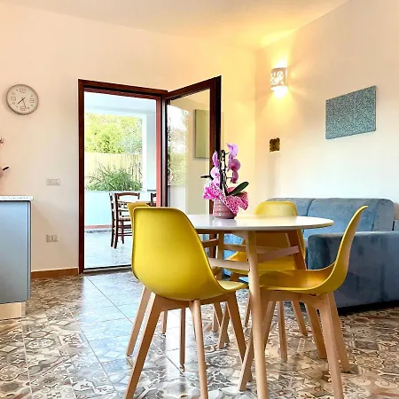 Le Corti Sarde Countryside 아파트 *