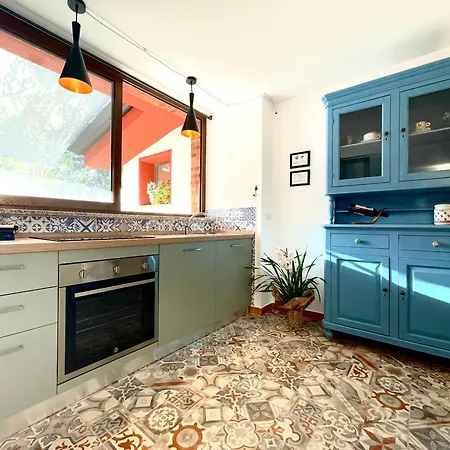 アパート Le Corti Sarde Countryside バリ・サルド